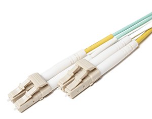 OM4 LC-LC Bend Insensitive 50/125 Multimode DX Fiber Cable 115 Meter
